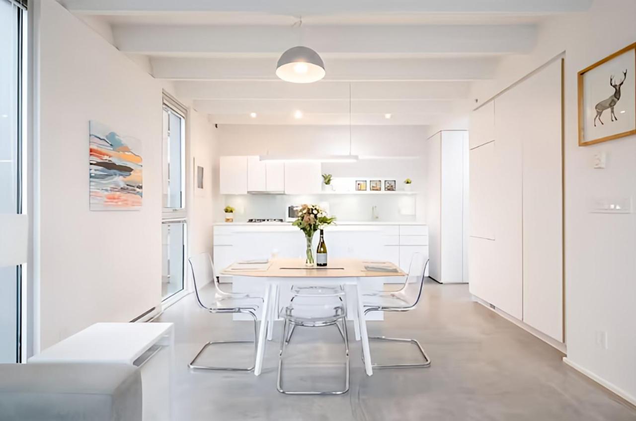 Modern, Bright & Central 1-Bed Downtown Apt Close To Rogers Arena Vancouver Eksteriør billede
