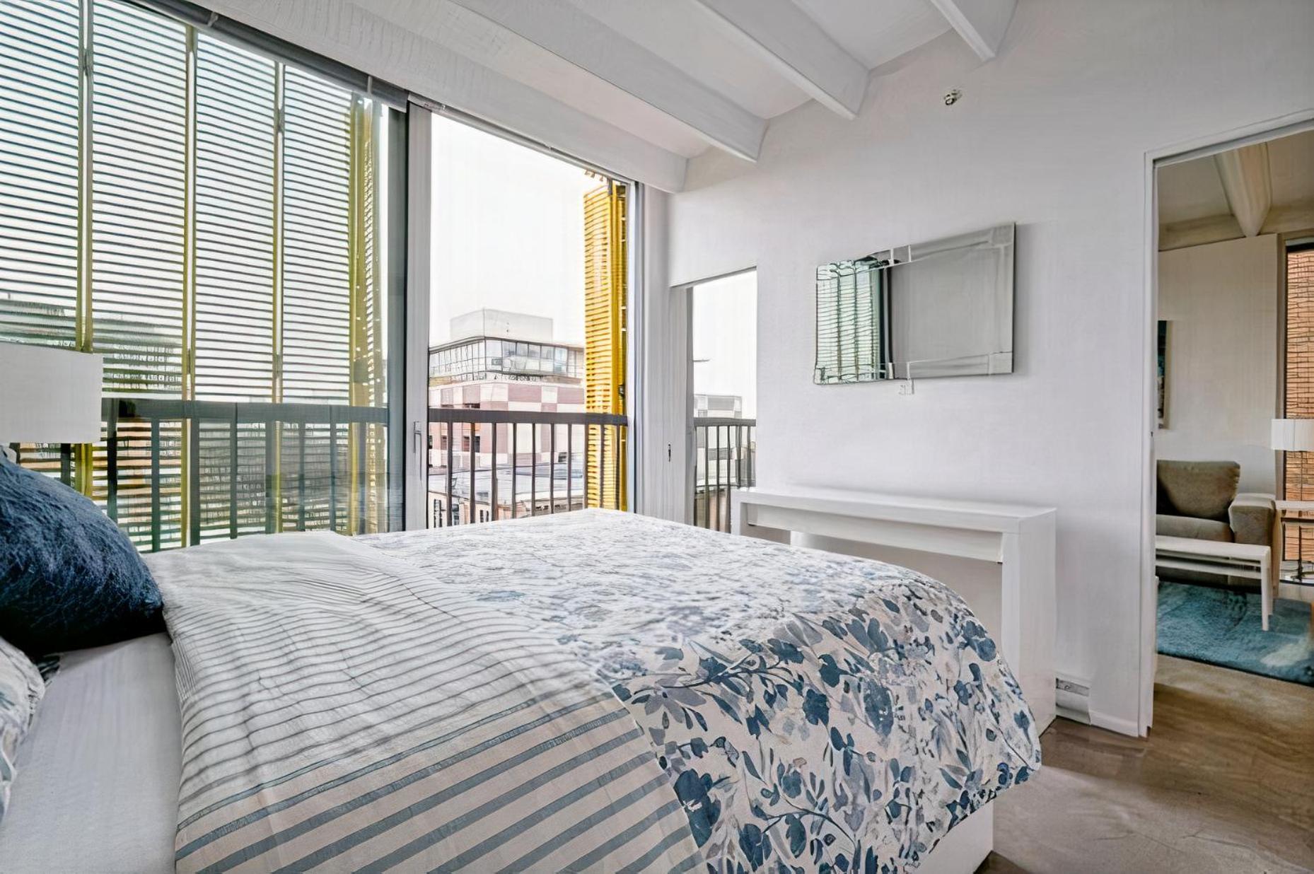 Modern, Bright & Central 1-Bed Downtown Apt Close To Rogers Arena Vancouver Eksteriør billede